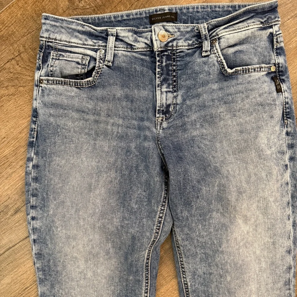 Silver Jeans Boyfriend Women 31 Light Blue Denim Jean Vintage Acid Wash Inspired